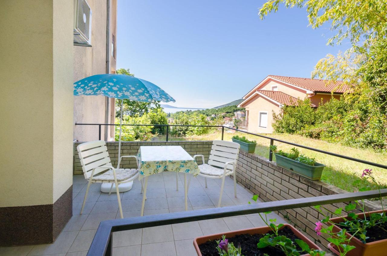 Apartments Mladen Jelica Ičići Eksteriør billede