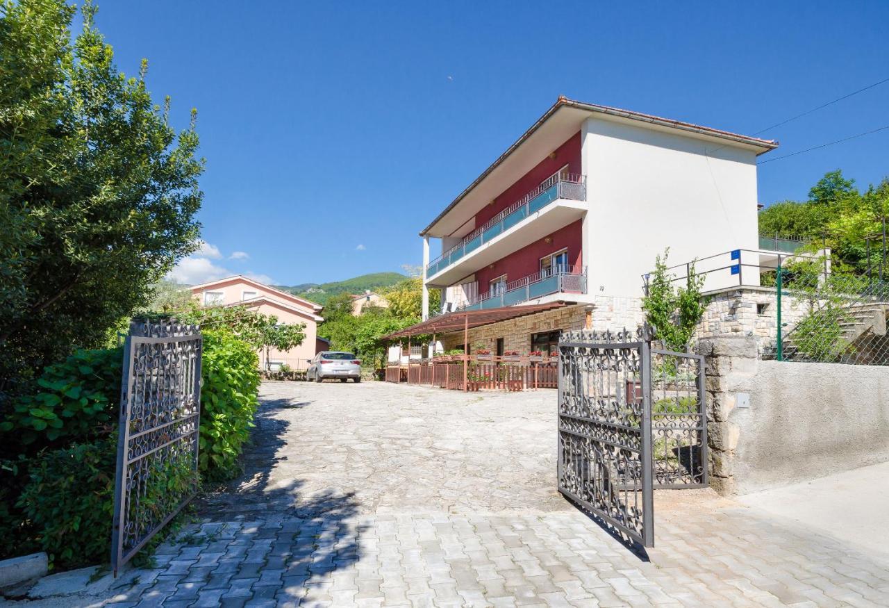 Apartments Mladen Jelica Ičići Eksteriør billede